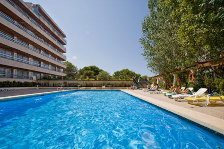 Poolbereich im Hotel Ipanema Beach auf Mallorca
